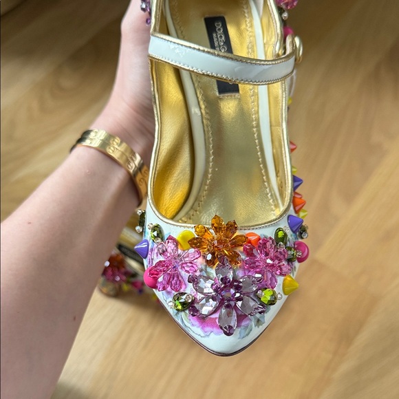 Dolce & Gabbana Patent Leather Crystal Colorful Embellishments D’Orsay Pumps - Picture 15 of 16